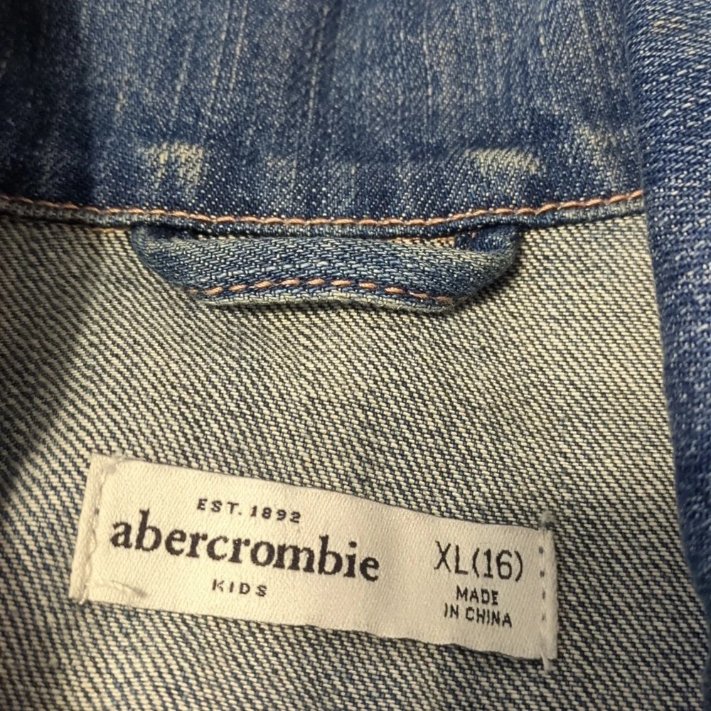 Abercrombie jeans DENIM jacket kids Xl ( 16)
